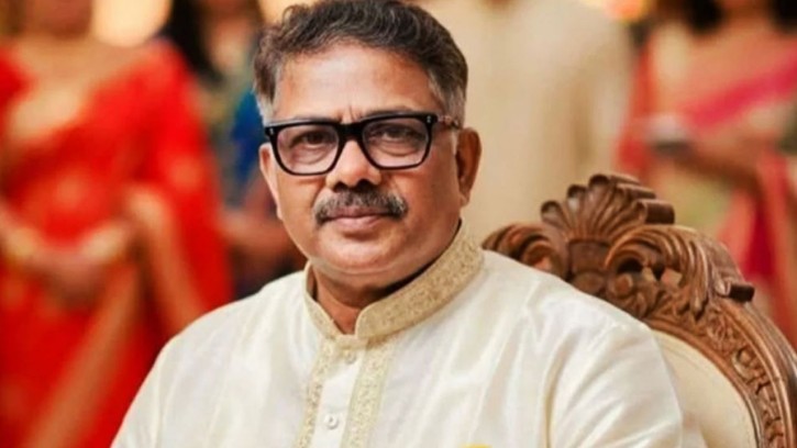 নাটোর হাসপাতালে অনুপস্থিত চিকিৎসকদের বিরুদ্ধে আইনি ব্যবস্থা নেওয়ার হুঁশিয়ারি হুইপ দুলুর