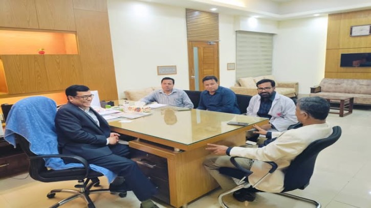 ন্যাশনাল ইনস্টিটিউট অব নিউরোসায়েন্সেস হাসপাতালে পরিকল্পনা কমিশনের প্রতিনিধিদলের পরিদর্শন