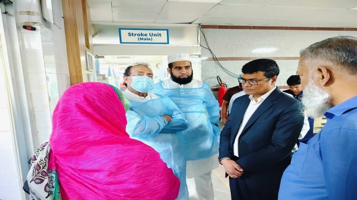 চিকিৎসাসেবার মান পর্যবেক্ষণে নিউরোসায়েন্সেস হাসপাতালে সংস্কৃতি প্রতিমন্ত্রী, সন্তোষ প্রকাশ
